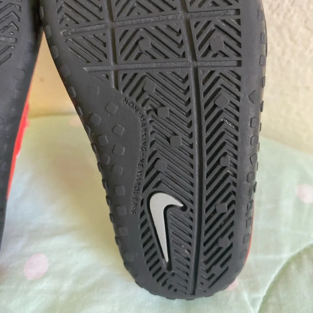 Nike Sunray Protect Black and Red Sandals Baby size 5